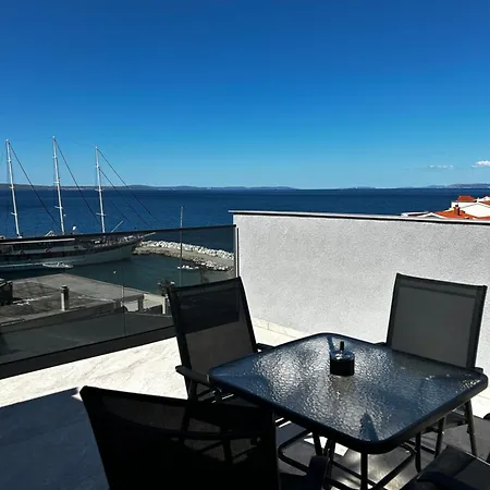 Number Xi 예세니체